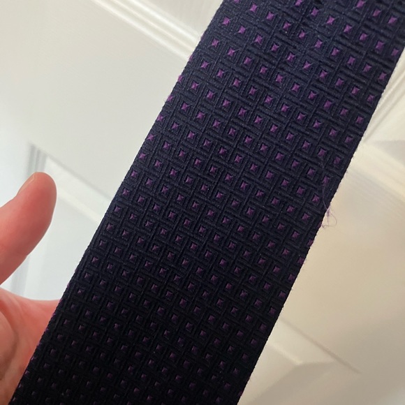 Vintage Geoffrey Beene Black Purple Print Tie - Picture 2 of 6